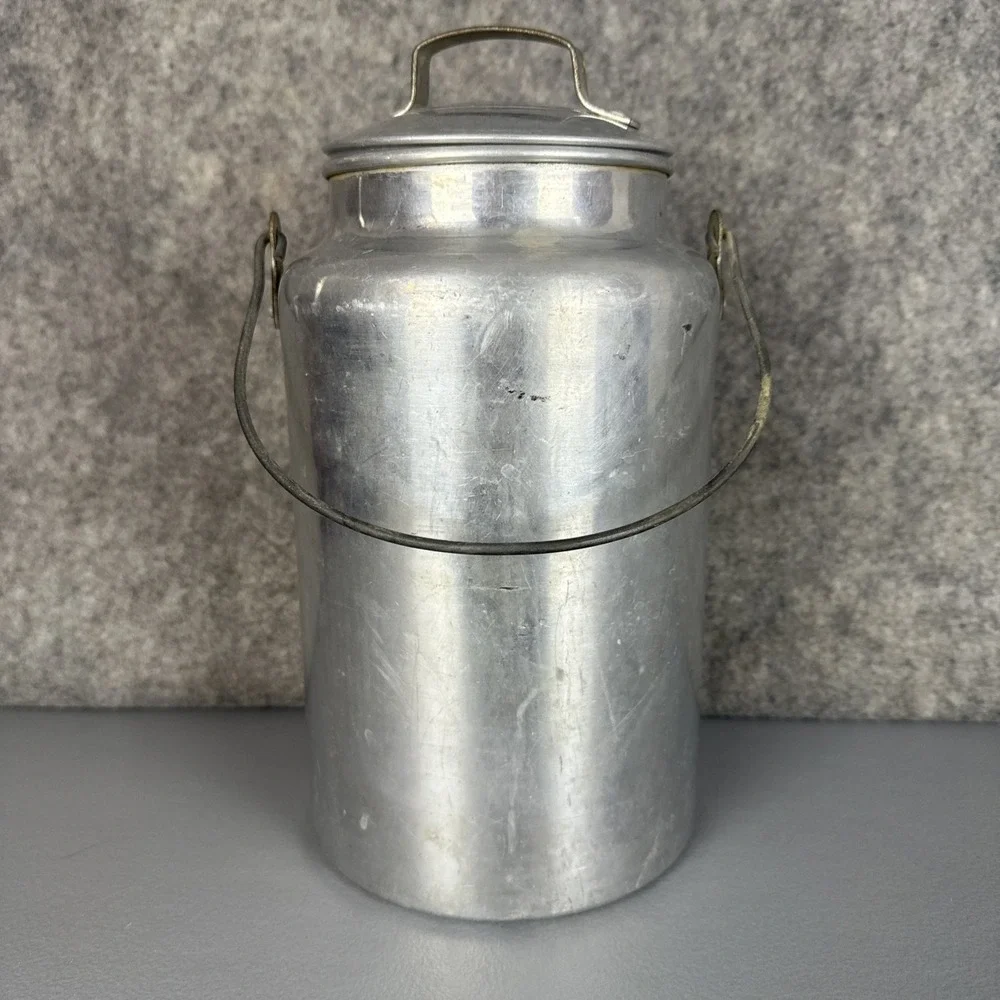 Vintage LEYSE Priscilla Ware Aluminum Co. 4 Quart / 1 Gallon Milk Can 2834
